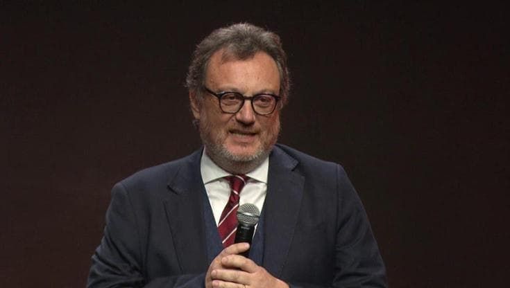 Orfeo alla festa per i 50 anni di Repubblica: "Siamo una famiglia, tutti figli e nipoti di Scalfari"