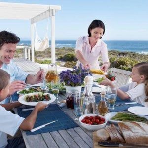 A tavola con lentezza, in salute se si mangia lentamente