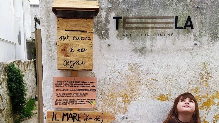 Salento, una cassetta delle lettere per chi non c'è più: "Imbucate sogni o segreti per potervi ritrovare"