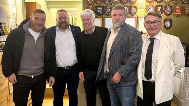 Totti e Gasperini a cena: l’ex capitano tra il divorzio da Ilary Blasi e il ritorno alla Roma