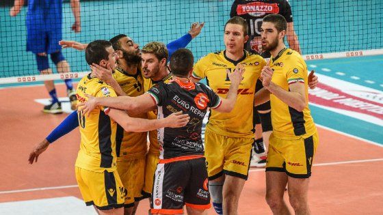Volley, play off Superlega: Molfetta e Verona fanno l'impresa, Modena si prende la semifinale
