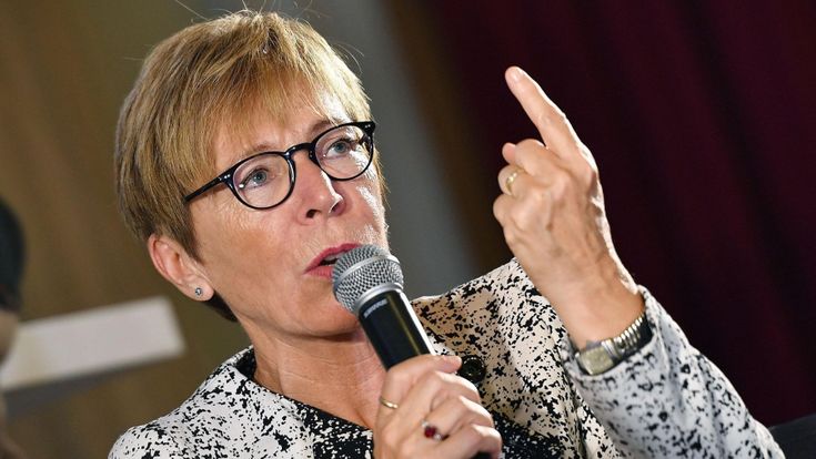  Gabanelli: “Mille scuse per fermarmi, rimanere era impossibile”