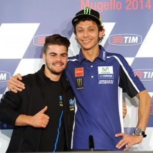 Motogp, Rossi: "Dobbiamo fare di tutto per fermare Marquez"