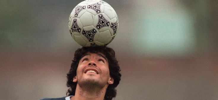 "Divino sgorbio", quando Brera battezzò Maradona