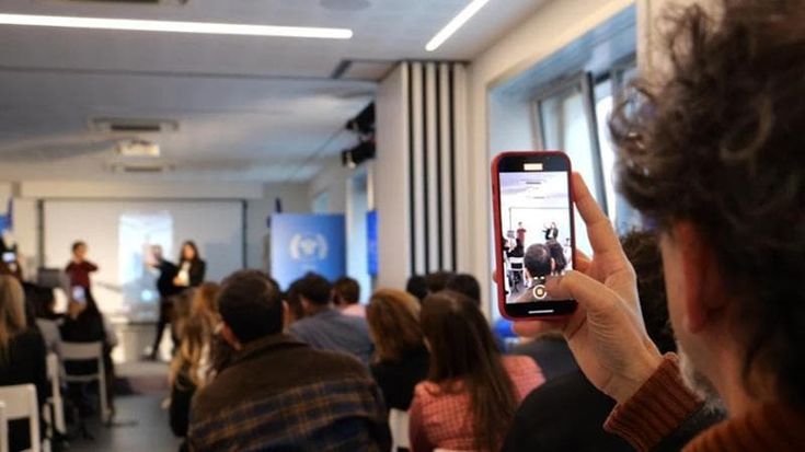 “Social detox” per quattro italiani su dieci: ecco come prendere una pausa dal digitale