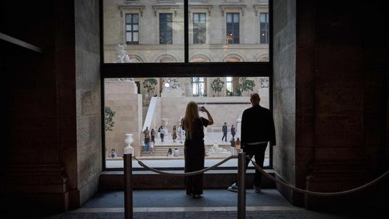 Dal teatro La Fenice al Louvre, così la crisi del clima minaccia l’arte e la cultura