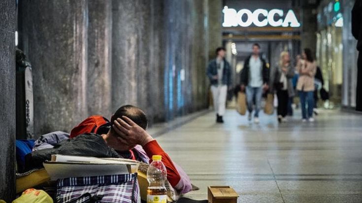 Senzatetto aumentati del 10% in un anno: a Torino è allarme povertà