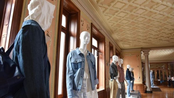 Genova Jeans, i numeri del Comune: “24mila presenze per l'edizione 2023”. Le opposizioni: "Troppe risposte non fornite e mancano gli assessori". Piciocchi: “Spesi per l’evento 620 mila euro”
