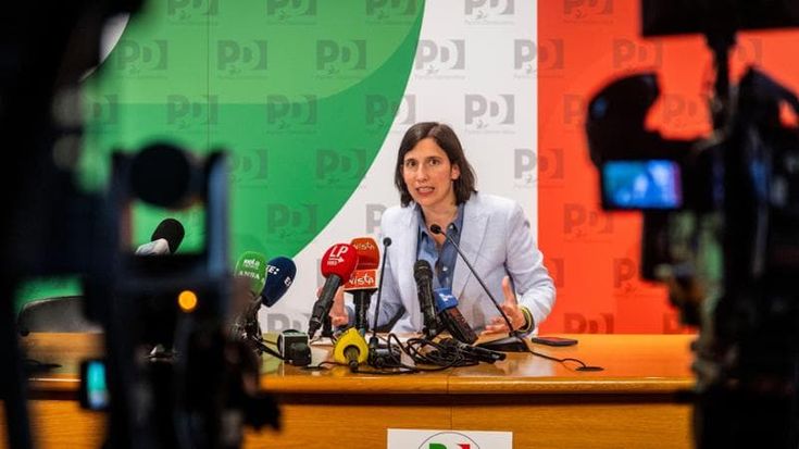 Comincia oggi il viaggio di Schlein. Calenda il moderato più estremista