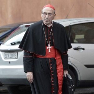 Il cardinale De Paolis: "La connivenza con i boss non &egrave; pi&ugrave; tollerabile, i clan si convertano"