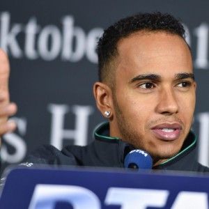 F1, Hamilton e il duello mondiale: ''Si decider&agrave; tutto ad Abu Dhabi''