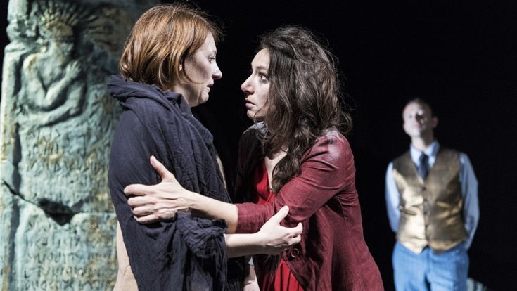 Da Bolzano a Palermo, lo streaming unisce il teatro italiano