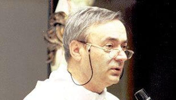 Don Vittorio Fortini, addio al sacerdote che ha sempre vissuto fra scuola e parrocchia