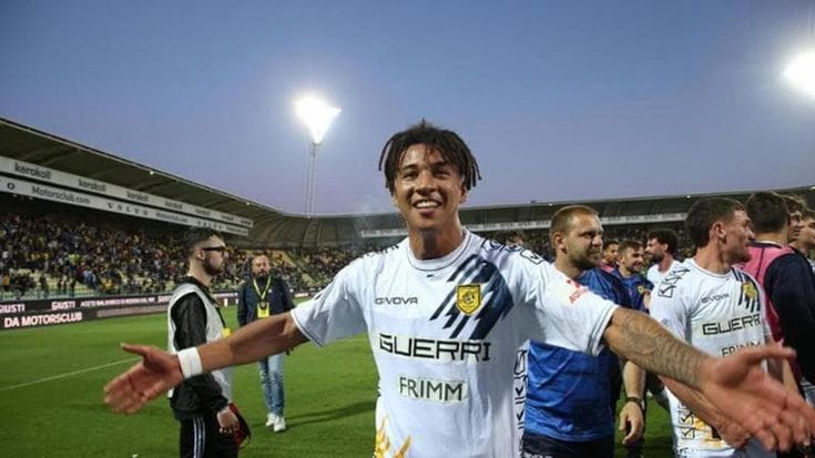 Scoglio Monza per la Juve Stabia nella semifinale play off per la A