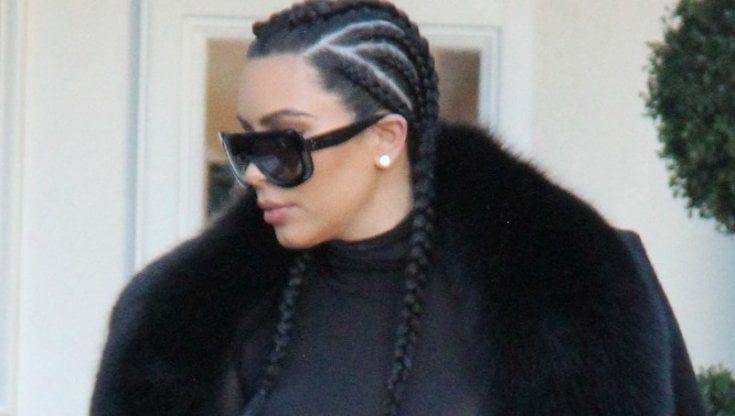 Kim Kardashian, tra blackfishing e accuse di 'plagio' a Naomi Campbell 