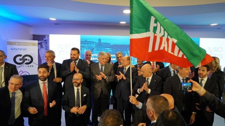 Sanità, Teatro Massimo e l’alleanza con De Luca: i ring dello scontro forzista