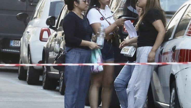 Firenze, la mamma della bambina scomparsa: "Ho detto ai carabinieri chi potrebbe averla presa" 