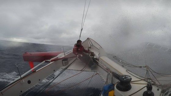 Soldini, in rotta verso il Capo di Buona Speranza: "Ma ci accoglierà con una bufera" 