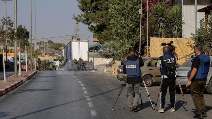 Guerra in Iran, le news di oggi. Media: “Decine di palestinesi arrestati in blitz dell'Idf in Cisgiordania”