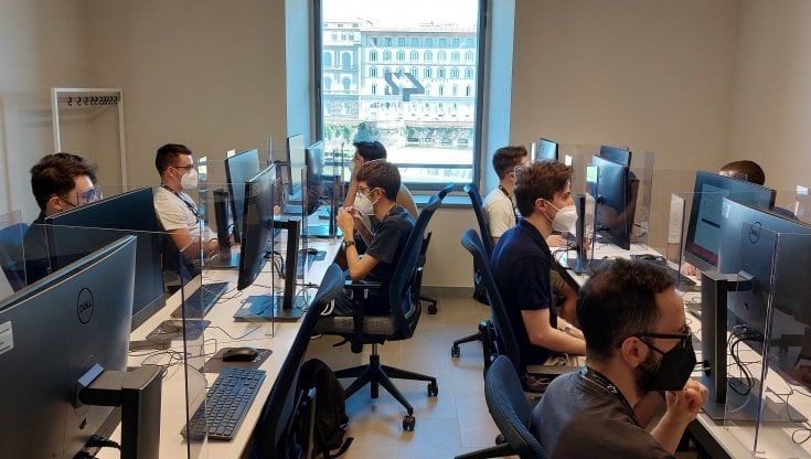 A Firenze una scuola per "cervelloni" dell'informatica  