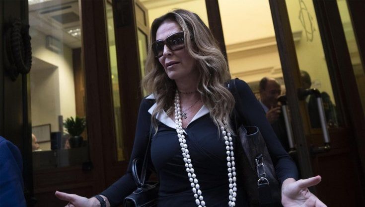 Daniela Santanchè e il caso Visibilia: il mistero del soccorso degli amici di FdI alla società editoriale nei guai