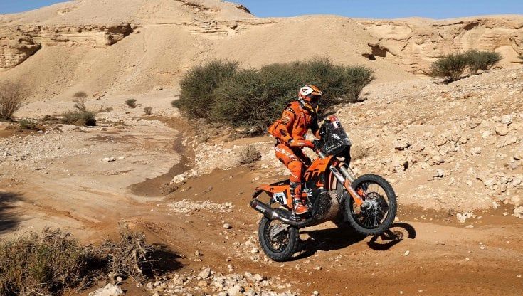 Dakar, acuto di Petrucci: è la prima vittoria di un ex MotoGp. Nelle auto tappa a Lategan