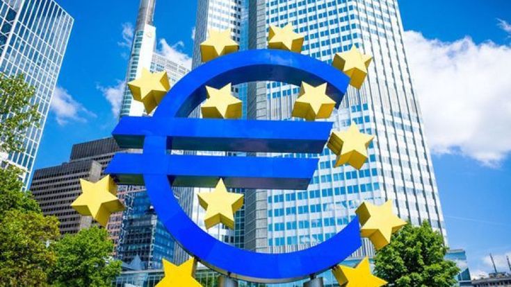 I falsi maestri dell’economia