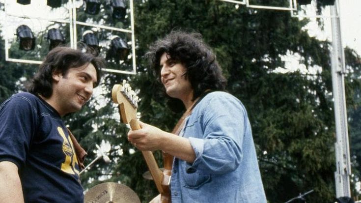 Tullio De Piscopo: “Pino Daniele non amava chi grida. Che risate insieme”