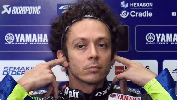 MotoGp, Rossi e il giallo del tampone. L'ultimo è negativo, può correre a Valencia