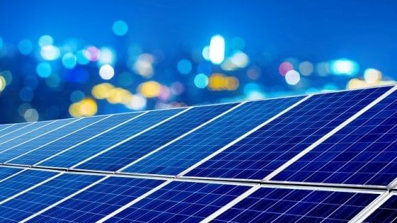 Proseguono gli investimenti nel fotovoltaico in Italia: 55 milioni da una società canadese
