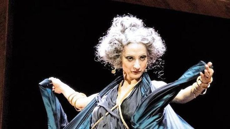 “Antonio e Cleopatra”, la passione è grottesca