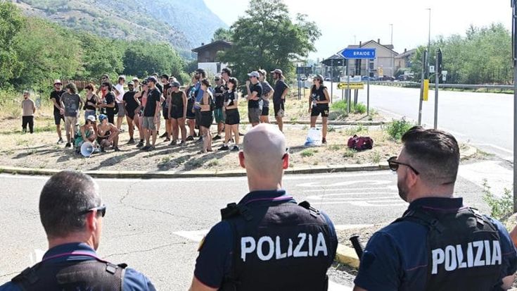 No Tav, la stretta della prefettura: vietati i campeggi in Val di Susa. Quattro ordinanze in 24 ore