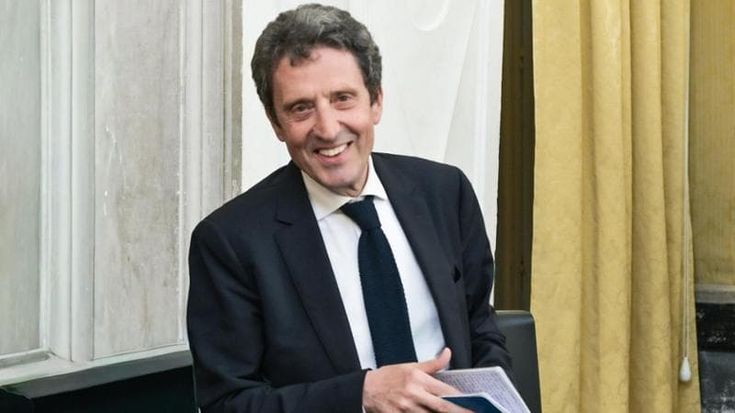Buttafuoco assediato nel fortino della Biennale: “Avanti così, resto serenissimo”