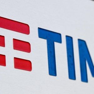 Tim, Elliott risponde a Vivendi: "Con loro il titolo ha perso il 35 per cento"