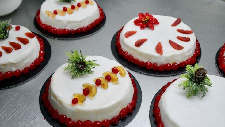 Napoli, il dolce Natale tra cassate e struffoli