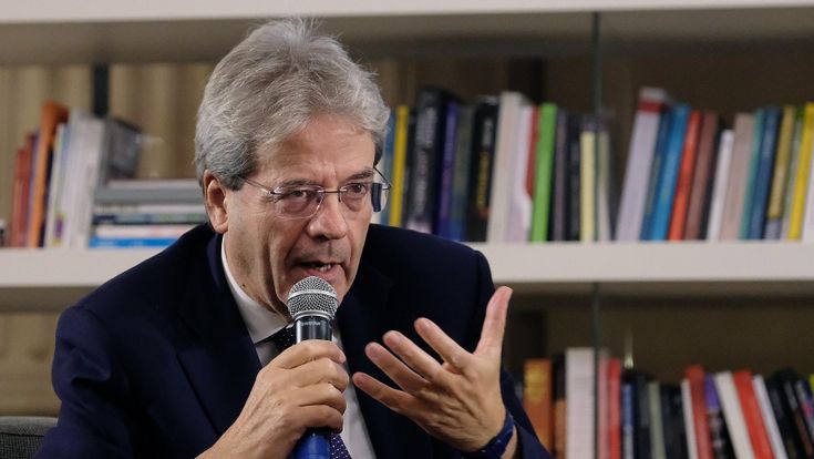 Gentiloni: “Spero che Pd e 5s dicano sì al Global Compact. Salvini? Strategia della tensione"