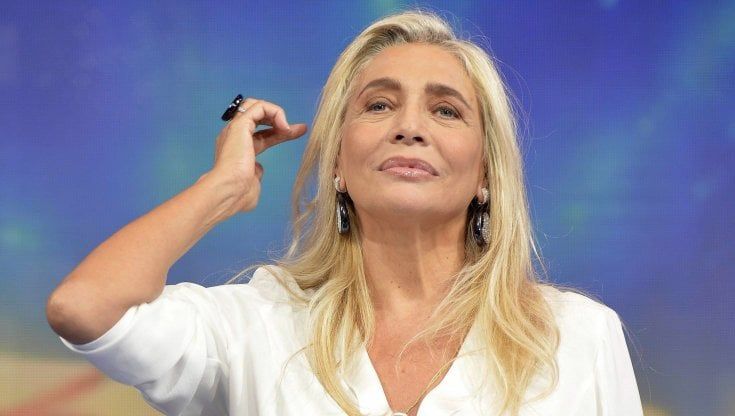 Mara Venier fa gli auguri al marito, per la prima volta in 21 anni lontani. Colpa del Covid e di Sanremo