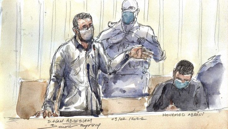 Parigi, Abdeslam chiede clemenza: “Ho scelto di non farmi esplodere”