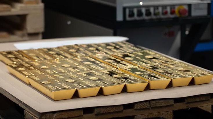 Nella fabbrica dell’oro che sforna lingotti e alimenta il boom