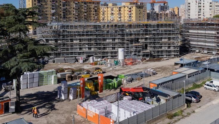 Scampia, le nuove palazzine al posto della Vela: in estate pronti 95 alloggi