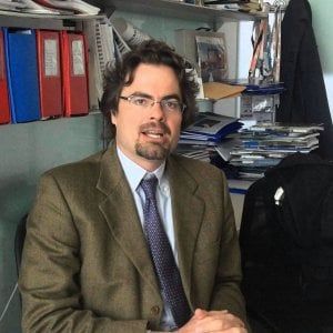 Alitalia, Oliviero Baccelli: "Alleanza con low cost e ferrovie per arginare le perdite continue"