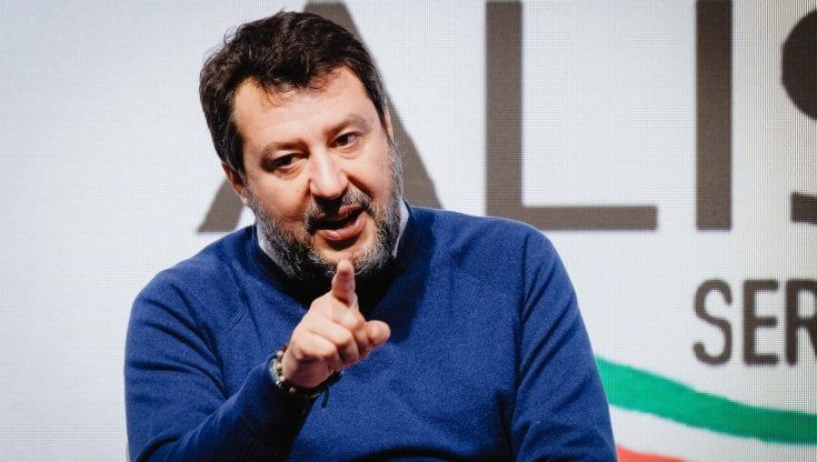 Il centrodestra resta diviso sulle elezioni, la Lega prepara il logo "Prima l'Italia"