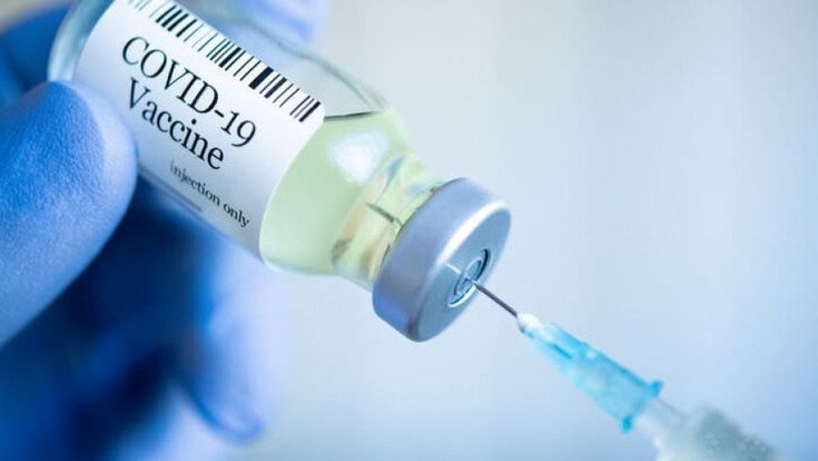 Big Pharma, contratti opachi e corsa ai profitti: processo ai giganti dei vaccini