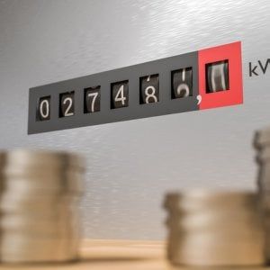 Evasori dell'energia elettrica: ora il conto lo paghiamo noi