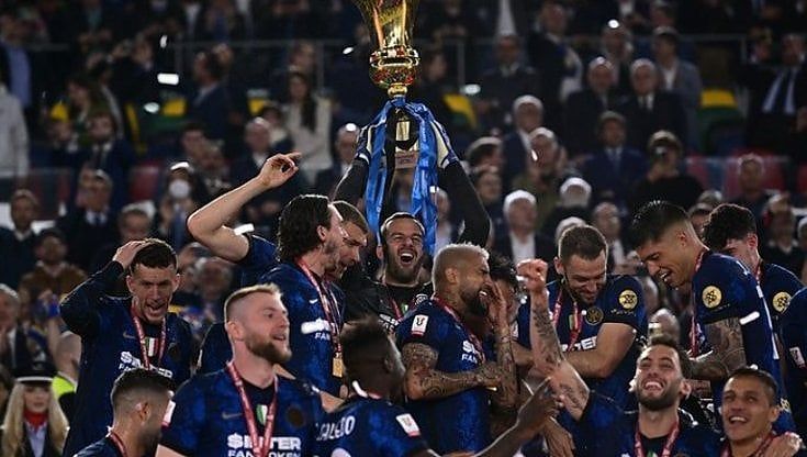 L'Inter vince la Coppa Italia: la festa dei giocatori tra selfie e famiglie