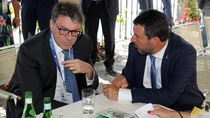 Pensioni, bonus e canone Rai: in manovra lo sgambetto di Giorgetti a Salvini