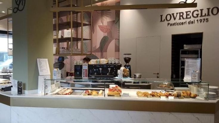 Semifreddi, bugie e dolci a cuore da Lovreglio è già tempo di Carnevale e San Valentino