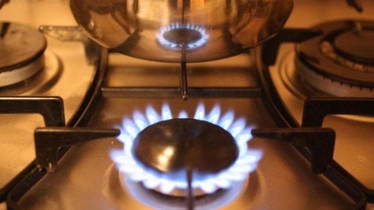 Gas, le bollette tornano a salire dopo tre mesi di ribassi: +2,3%. Ecco perché ora il governo è nei guai