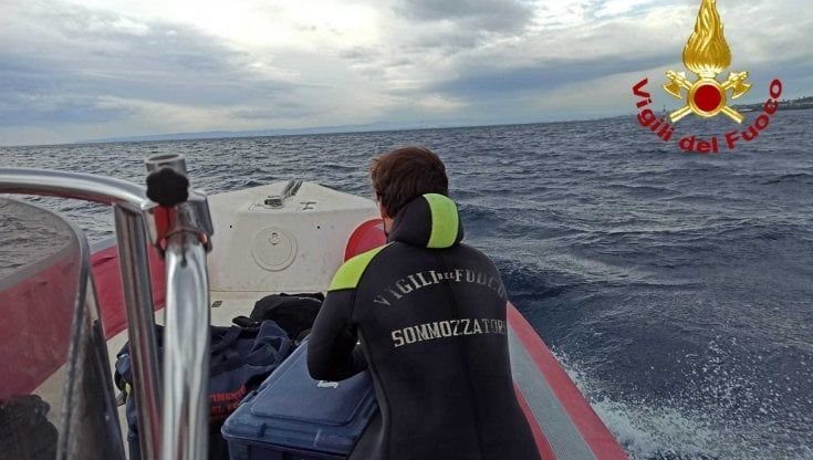 Catania, annega mentre fa "sup", muore militare americano