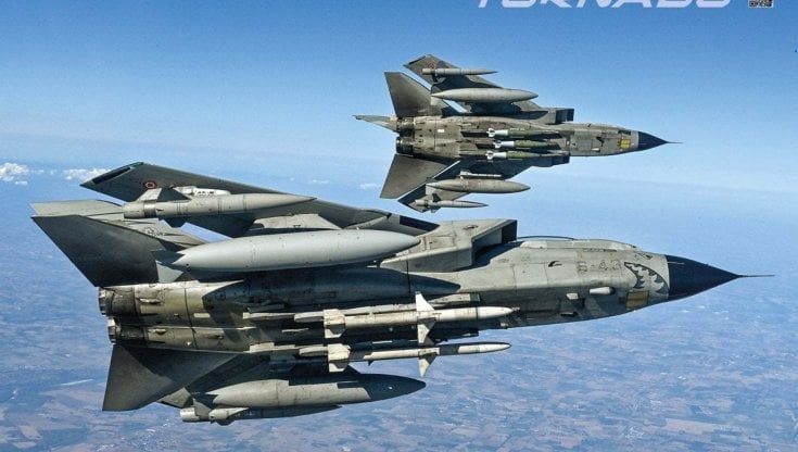 Aerei militari sfondano il muro del suono: paura nel Cilento